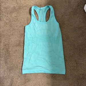 Lulu lemon tank size 4